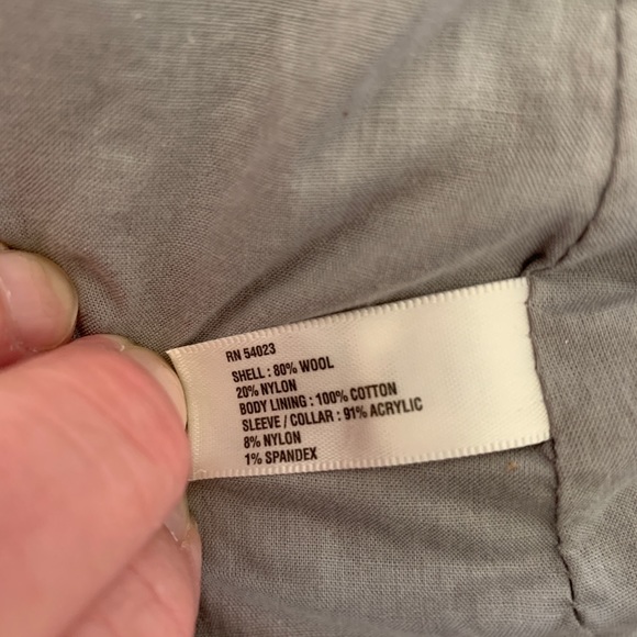 GORGEOUS GRAY JACKET from the GAP - Picture 14 of 15